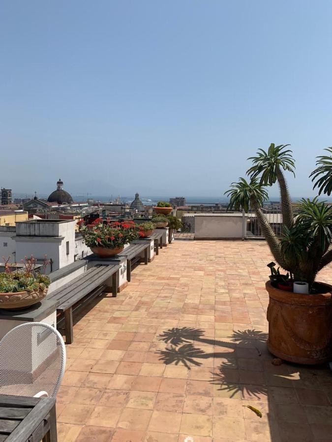 La Casa Nel Cuore Della Citta Apartamento Nápoles Exterior foto